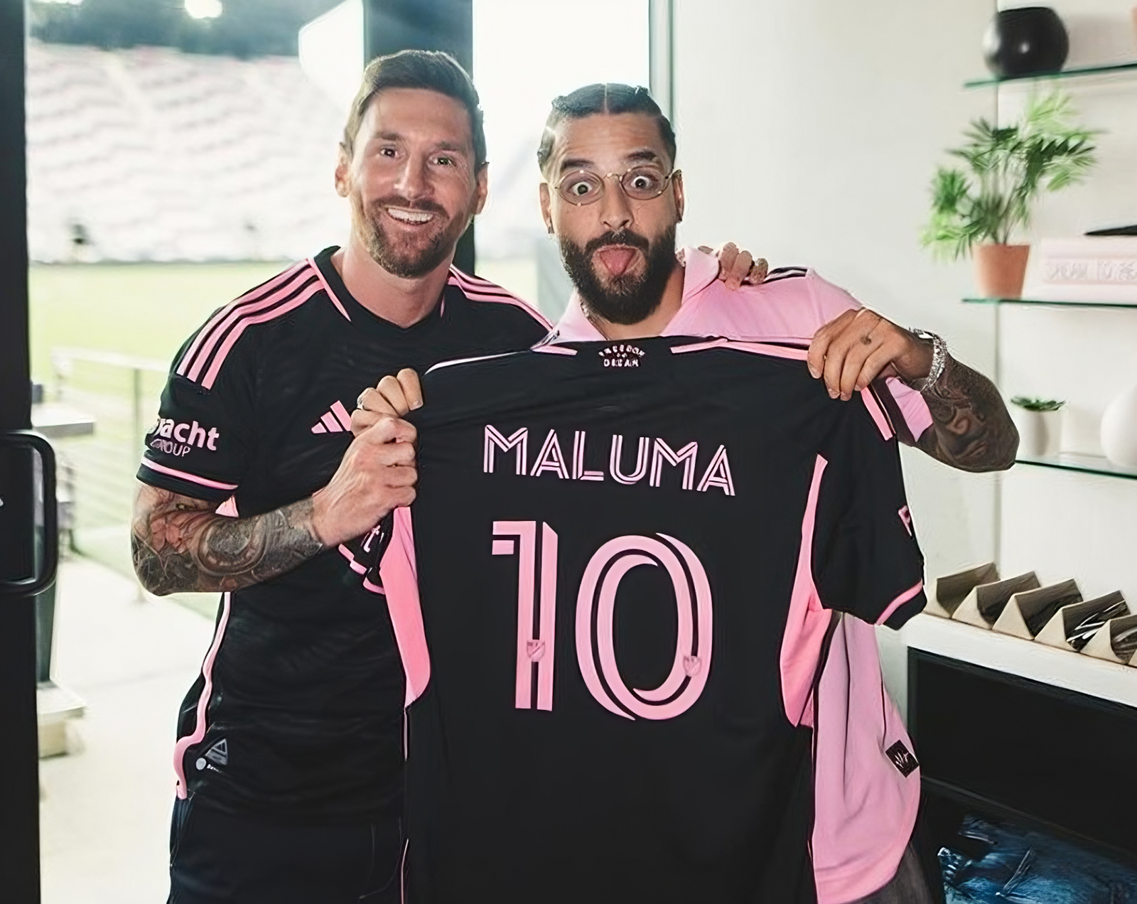 Messi participó en el videoclip la nueva canción de Maluma y Yandel Messi participó en el videoclip la nueva canción de Maluma y Yandel