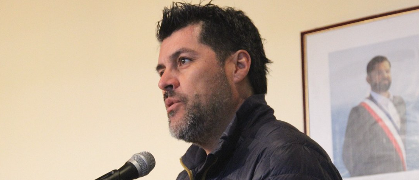 Rodrigo Sepúlveda, ahora ex director regional de Serviu, fue despedido y formalizado tras acusación de recibir un soborno