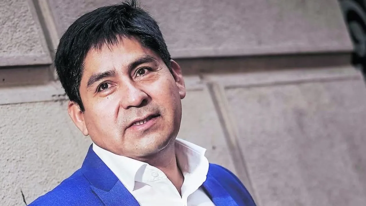 El alcalde de Renaico, Juan Carlos Reinao, está prófugo tras acusación de violación e inducción al aborto El alcalde de Renaico, Juan Carlos Reinao, está prófugo tras acusación de violación e inducción al aborto