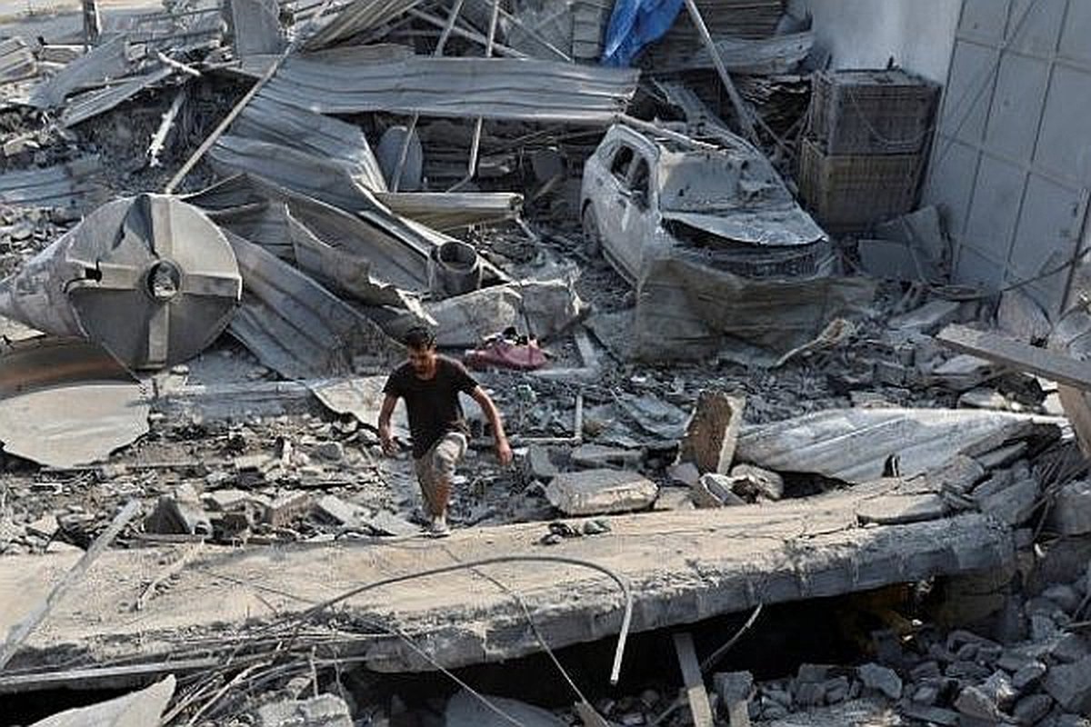 El Secretario de Estado de EE. UU. pide un alto el fuego en Gaza ante nuevos ataques israelíes. El Secretario de Estado de EE. UU. pide un alto el fuego en Gaza ante nuevos ataques israelíes.