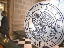 Operadores financieros esperan recorte en la tasa clave en septiembre y pausa en octubre.