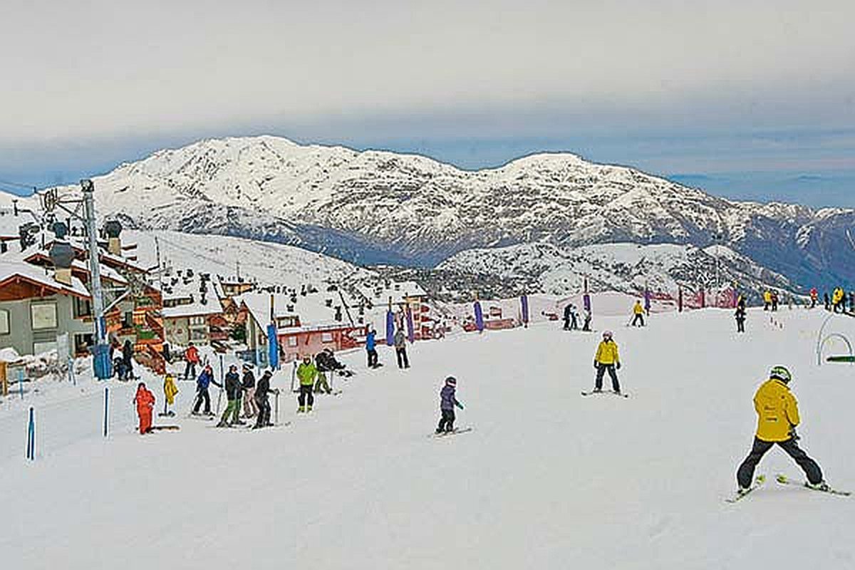 Chile brilla en turismo invernal: récord de llegadas brasileñas en julio histórico.