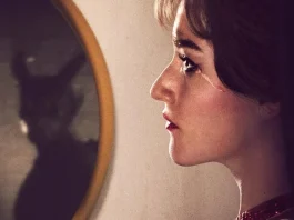 Julia Garner protagoniza el escalofriante tráiler de la precuela de 'El bebé de Rosemary'.