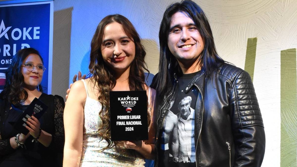 Cantante curicana llevará la voz de Chile al "Karaoke World Championships".
