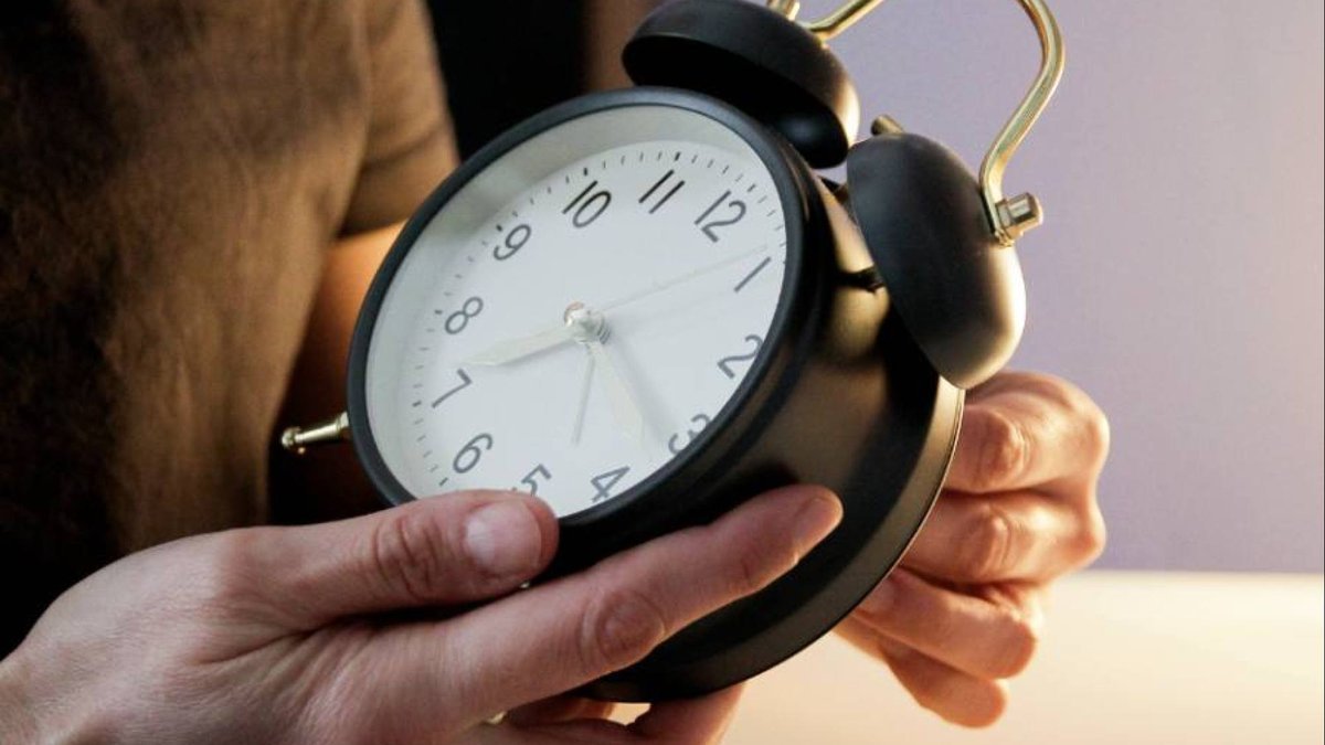 Prepárate para el cambio de hora en Chile: ajusta tu reloj este sábado.
