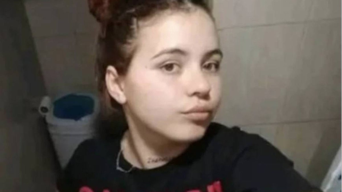 Brutal crimen en Argentina: mujer atropellada y arrastrada bajo un auto.