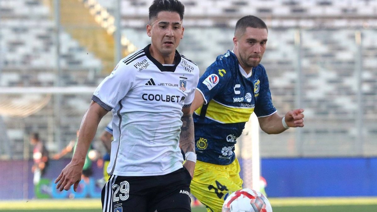 Colo Colo vence a Everton y se acerca a la U; Javier Correa anota su primer gol.