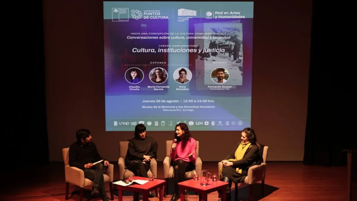 Tercer conversatorio en el Museo de la Memoria: Cultura