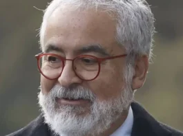 El fiscal Ángel Valencia revela 700 mil mensajes de WhatsApp de Luis Hermosilla.