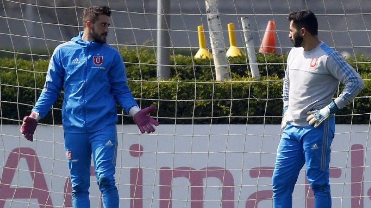 Johnny Herrera critica a Fernando de Paul por ausentarse en momentos clave del equipo.