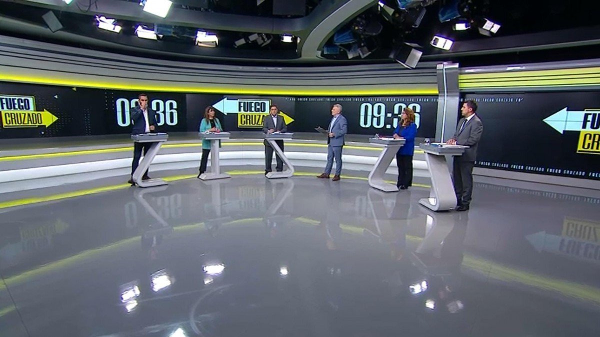 Candidatos a alcaldes de La Florida debaten sobre seguridad y problemas locales. Candidatos a alcaldes de La Florida debaten sobre seguridad y problemas locales.