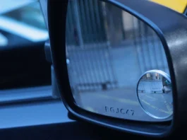 Descubre el plazo máximo para grabar patentes en vidrios y espejos.