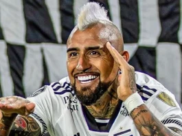 Crías de campeones: los caballos del haras de Arturo Vidal se preparan para el remate.