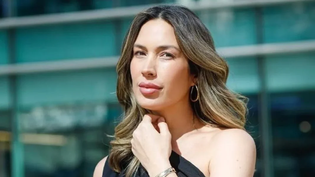 Vanesa Borghi celebra su maternidad con un emotivo video junto a su bebé.