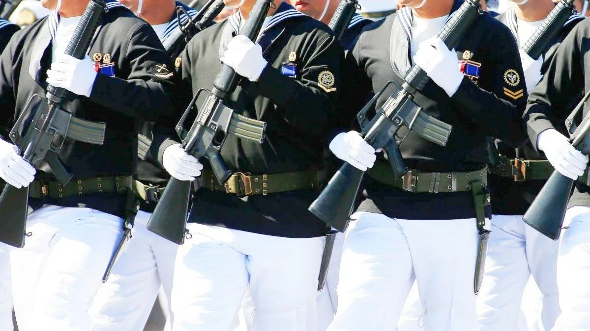 Funcionarios de la Armada atacados a disparos en Valparaíso; uno está hospitalizado. Funcionarios de la Armada atacados a disparos en Valparaíso; uno está hospitalizado.