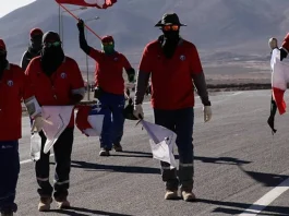 Trabajadores de Minera Escondida recibirán un millonario bono tras resolver el conflicto.