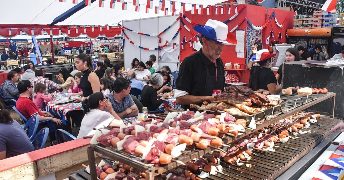 El 30% de los chilenos planea endeudarse para celebrar las Fiestas Patrias 2023.