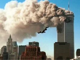 Explorando las teorías conspirativas sobre el atentado a las Torres Gemelas.