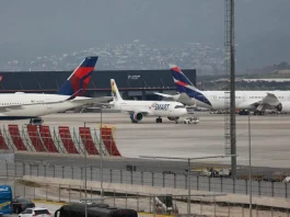 Venezuela suspende vuelos comerciales con Chile