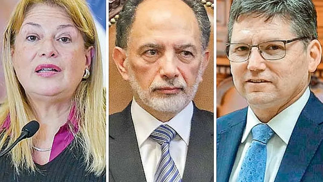 Análisis de las acusaciones constitucionales contra tres jueces de la Suprema Corte. Análisis de las acusaciones constitucionales contra tres jueces de la Suprema Corte.