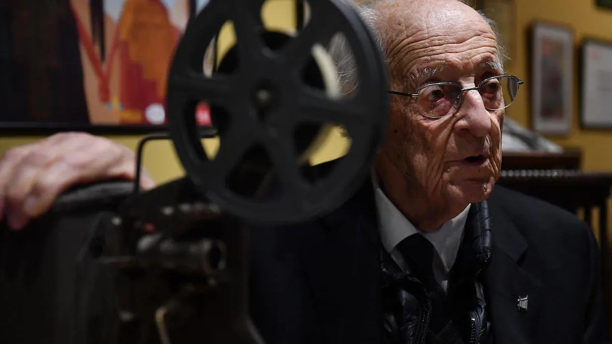 Días de homenaje a Manuel Antín en el emblemático Palacio Libertad.