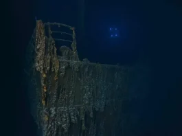 La proa del Titanic se derrumba y se hunde en el océano tras nueva misión de exploración.