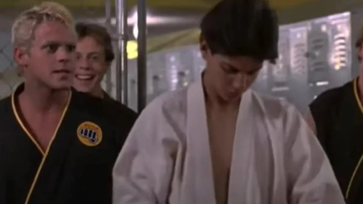 Chad McQueen como Dutch: la amenaza icónica en "Karate Kid". "Eres hombre muerto". Chad McQueen como Dutch: la amenaza icónica en "Karate Kid". "Eres hombre muerto".