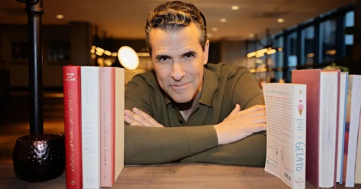 Descubre la impresionante fortuna de Marco Antonio Regil Descubre la impresionante fortuna de Marco Antonio Regil