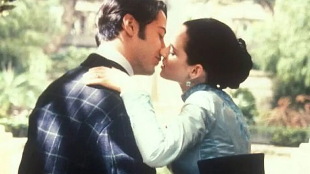 Winona Ryder y Keanu Reeves: una conexión que trasciende el tiempo y la ficción.