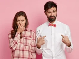 Tirarse gases juntos: un acto que fortalece la confianza en la pareja.