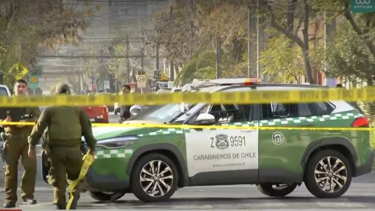 Asesinato en Santiago centro: víctima recibió disparos en axila y mentón.