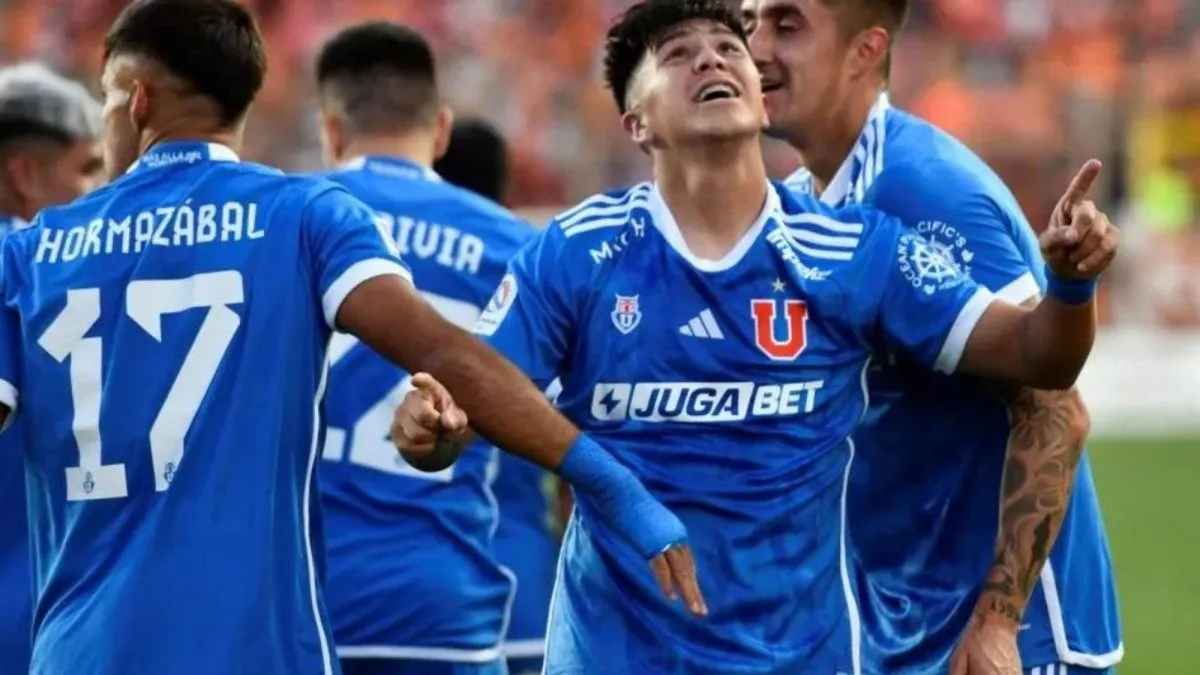 La U sorprende con su nueva camiseta en Iquique: un color que dejó a todos boquiabiertos.