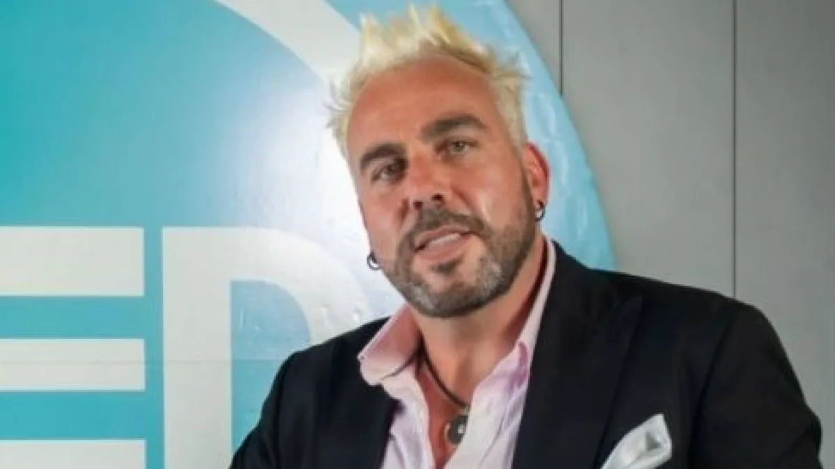 Francisco Kaminski comparte un tierno momento familiar lleno de amor y alegría. Francisco Kaminski comparte un tierno momento familiar lleno de amor y alegría.