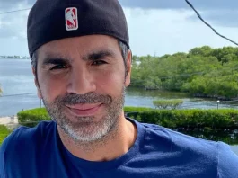 Consejos de amor: el primer esposo de JLo sugiere un año de descanso tras su divorcio.