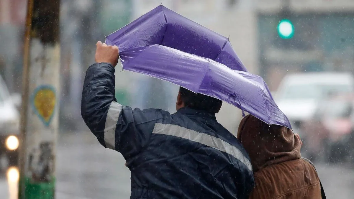 Senapred emite Alerta Temprana por intensas precipitaciones en dos regiones.