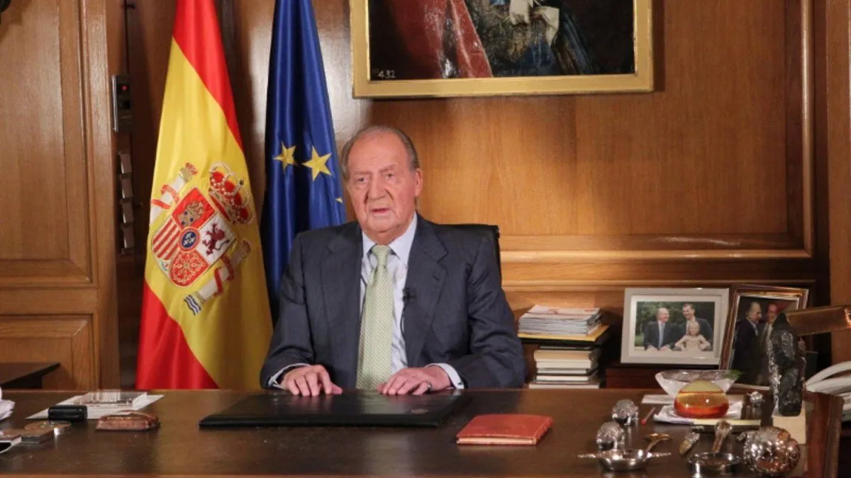 Revelan fotos íntimas del rey Juan Carlos I con su amante en un nuevo escándalo.