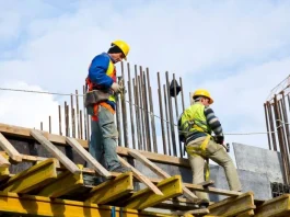 Quiebra de constructora que edificó más de 30 edificios en el país: un impacto significativo.