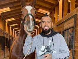 Arturo Vidal anuncia la fecha del remate de caballos de su haras 'Puros aviones'.