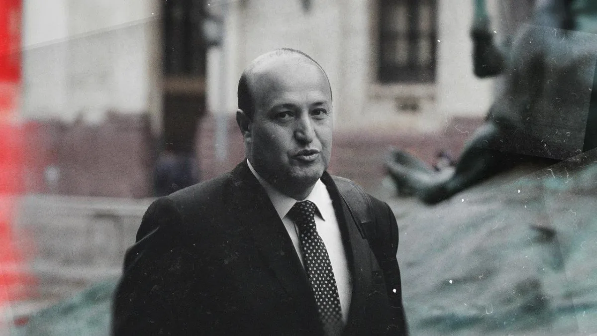 Fiscal Carrera inicia interrogatorios: exconsejera del CDE declara contra Guerra por caso Hermosilla. Fiscal Carrera inicia interrogatorios: exconsejera del CDE declara contra Guerra por caso Hermosilla.