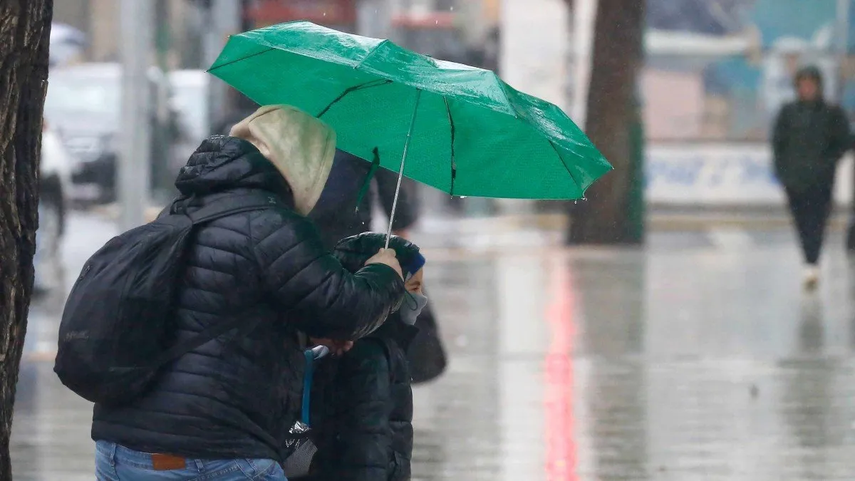 Impacto de La Niña: lluvias veraniegas y sus efectos en Chile. Impacto de La Niña: lluvias veraniegas y sus efectos en Chile.