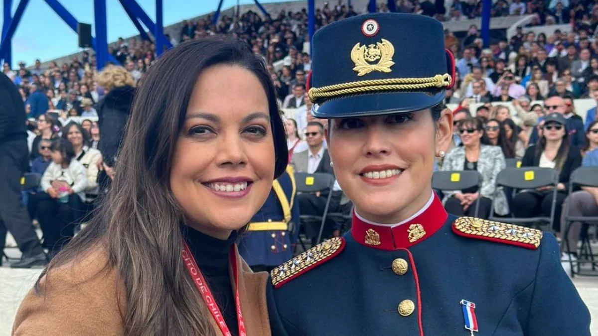 Emoción y orgullo: la periodista de Mega destaca el papel de su hermana en la Parada Militar.