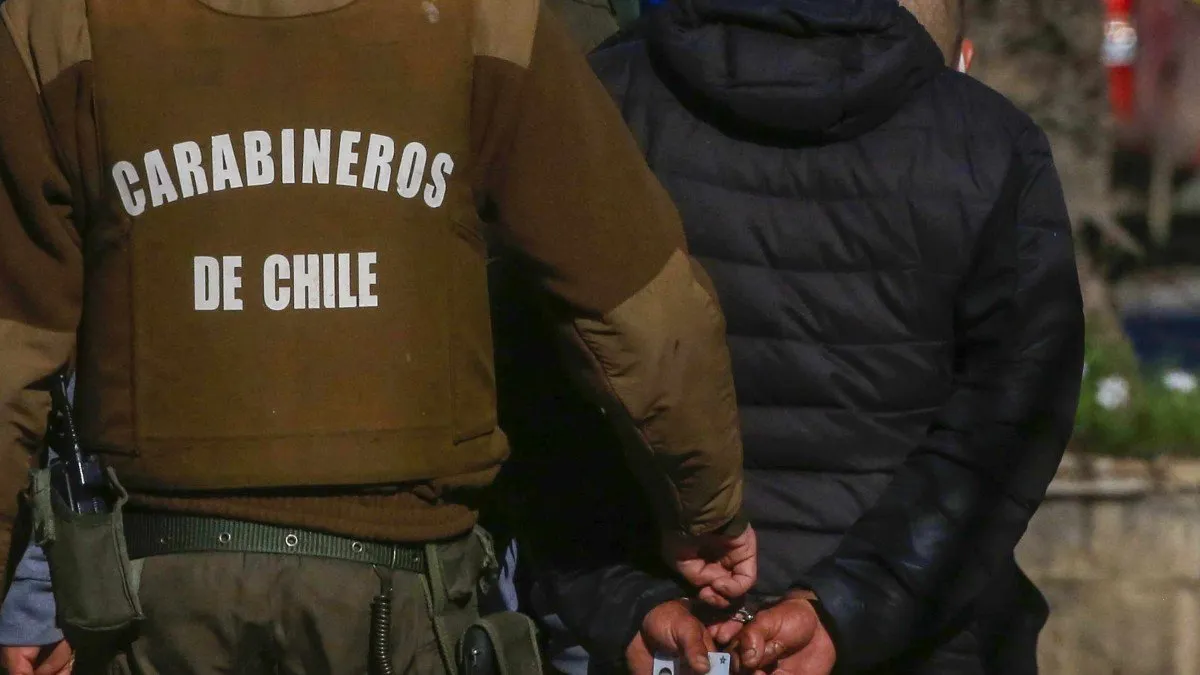 Hombre detenido por agredir a su expareja e hijas con líquido inflamable en San Carlos.