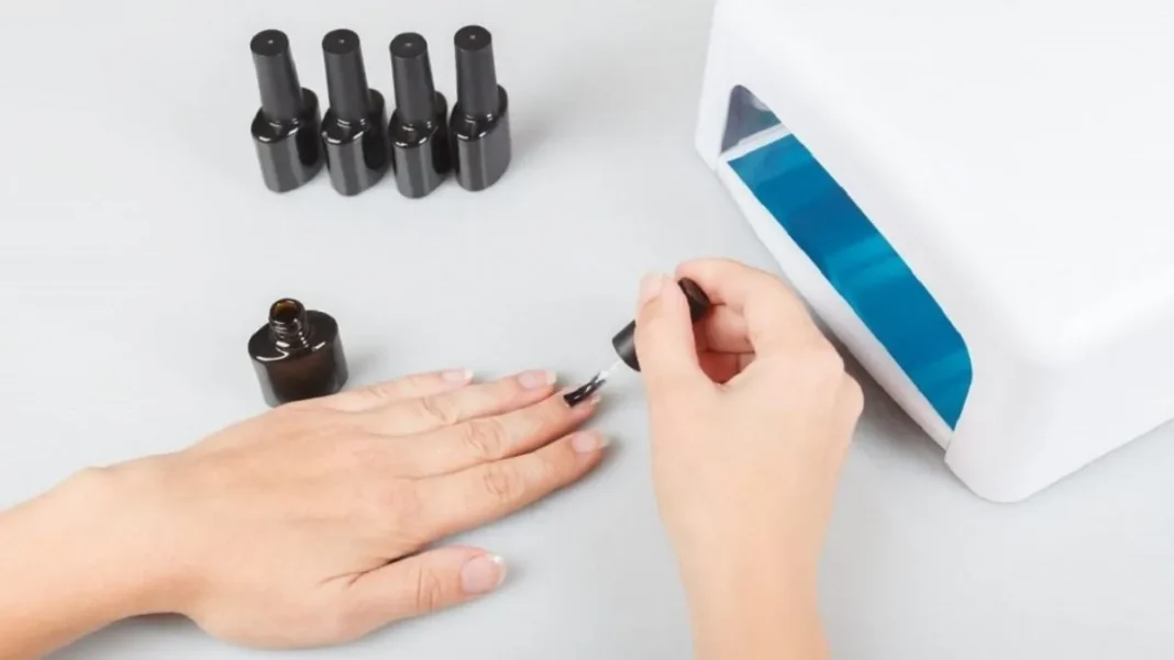 Descubre diseños de Nail Art estilo 'Sirena' para uñas largas y cortas