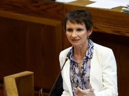 Carolina Tohá enfrenta críticas por su falta de empatía al referirse a homicidios.