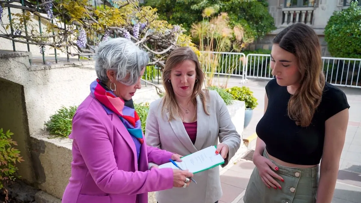 Autoridades oficialistas solicitan información sobre vínculos con la Universidad San Sebastián. Autoridades oficialistas solicitan información sobre vínculos con la Universidad San Sebastián.