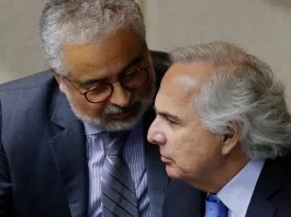 Chadwick aclara a la CMF: "No ocupaba ningún cargo público en ese momento".