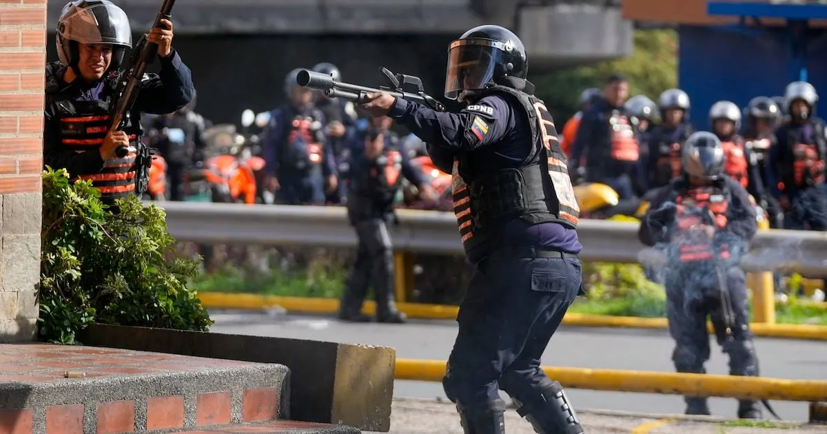 Human Rights Watch denuncia la brutal represión en Venezuela y sus consecuencias.
