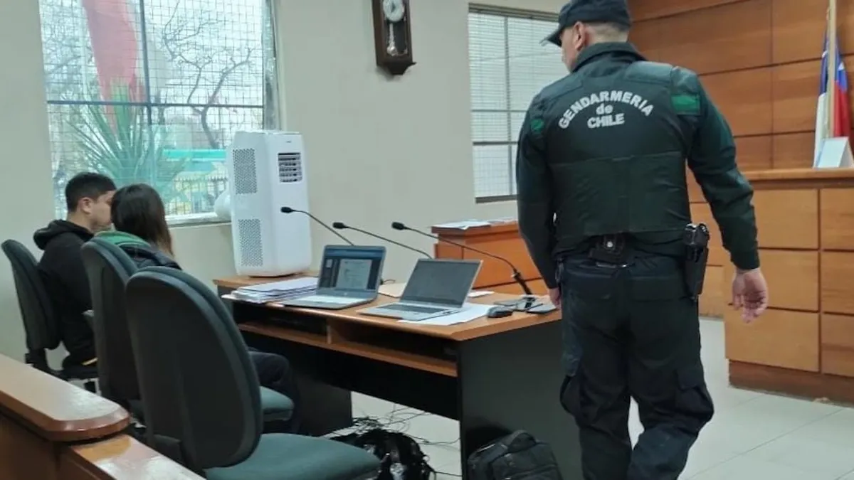 Prisión preventiva para padres que justificaron lesiones fatales de su hija en Curicó.