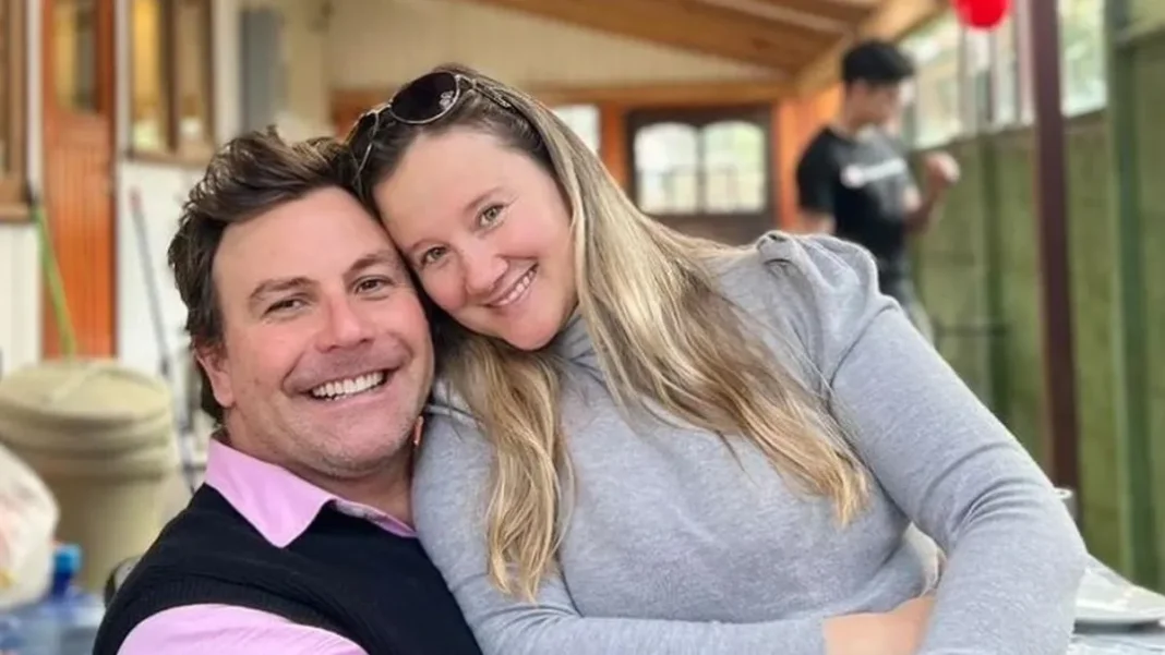 Rosemarie Dietz y su hija: un reflejo perfecto de amor y similitudes.