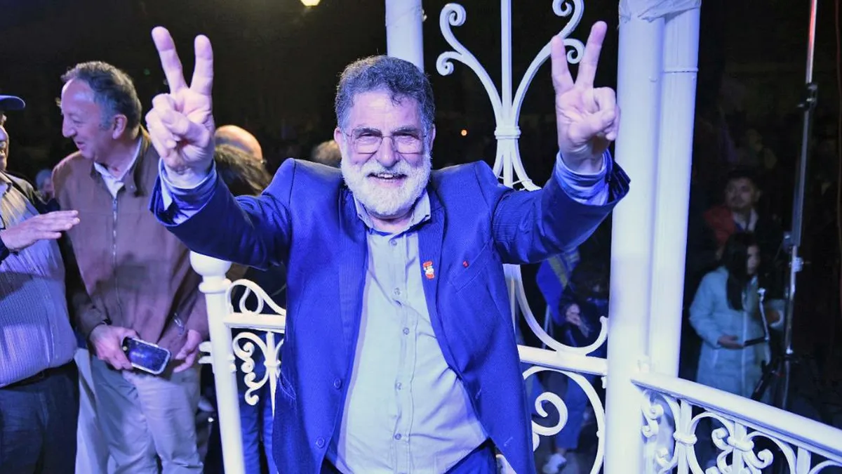 Luis Cuvertino reelecto gobernador de Los Ríos en primera vuelta con gran apoyo. Luis Cuvertino reelecto gobernador de Los Ríos en primera vuelta con gran apoyo.